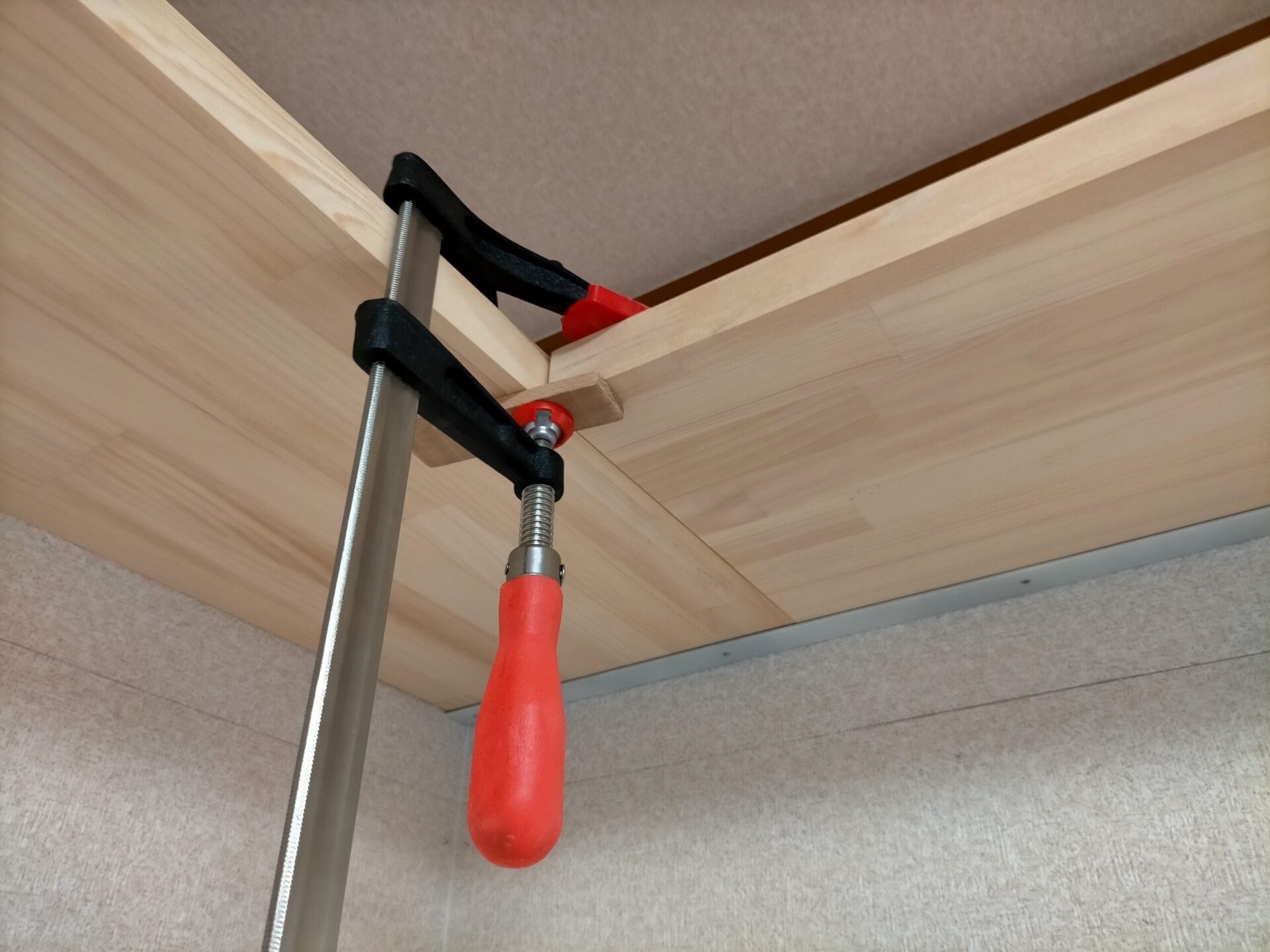 棚上段　雇い実部