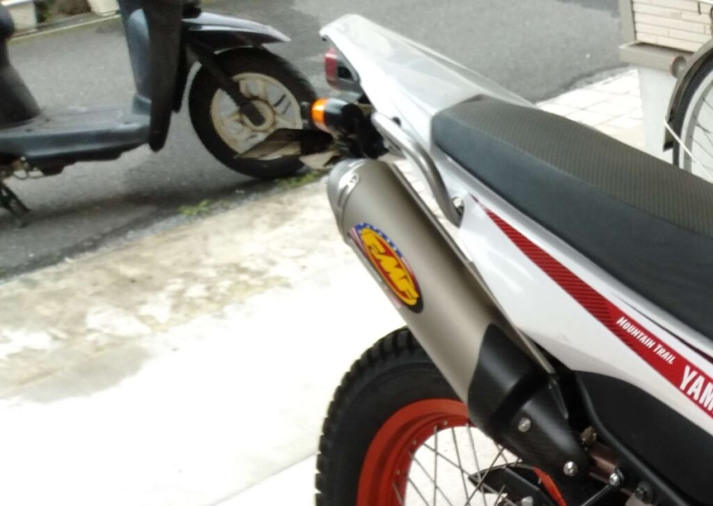 クラッチリテーナー遠