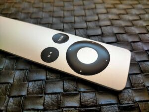 Apple Remoteリモコンのボタンを分解して接点清掃し、反応しない・効きが悪い症状を修理した完成状態