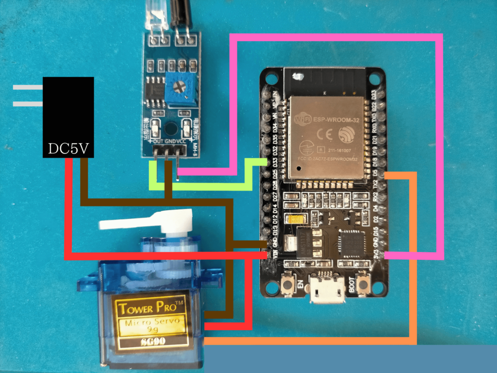 自動開閉ゴミ箱配線図（ESP32・SG90サーボモーター・IRセンサー（LM393）の配線図：GPIO33にIRセンサー、GPIO5にサーボ信号線を接続）
