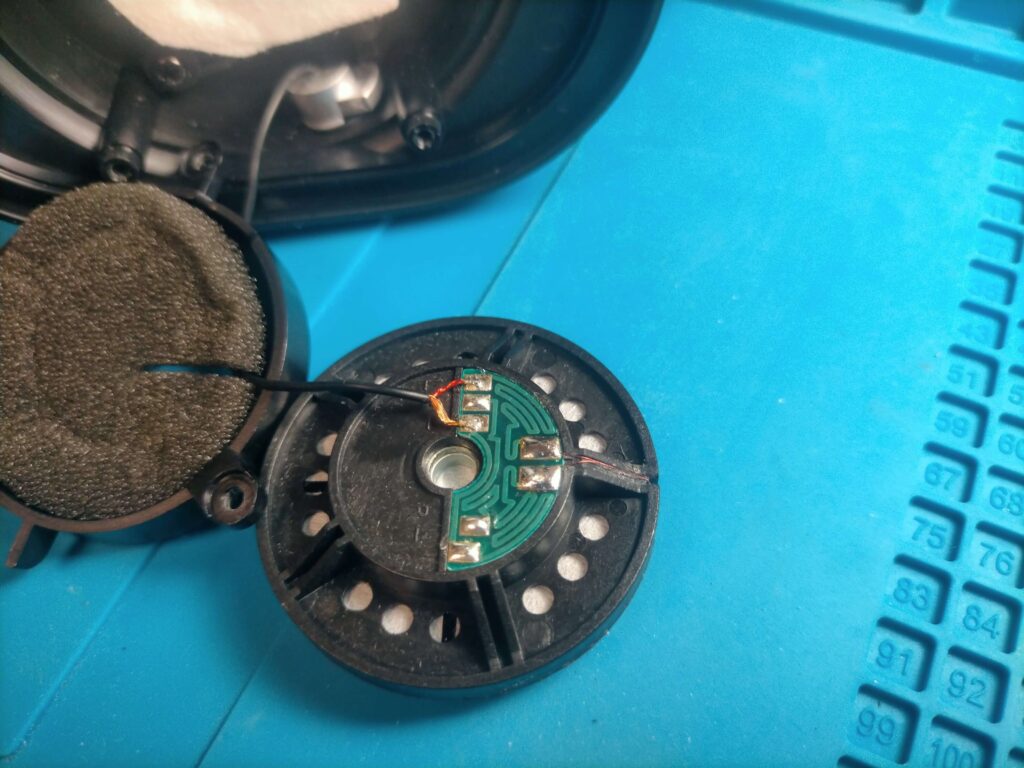 ドライバーユニット端子板に4本はんだ付け完了