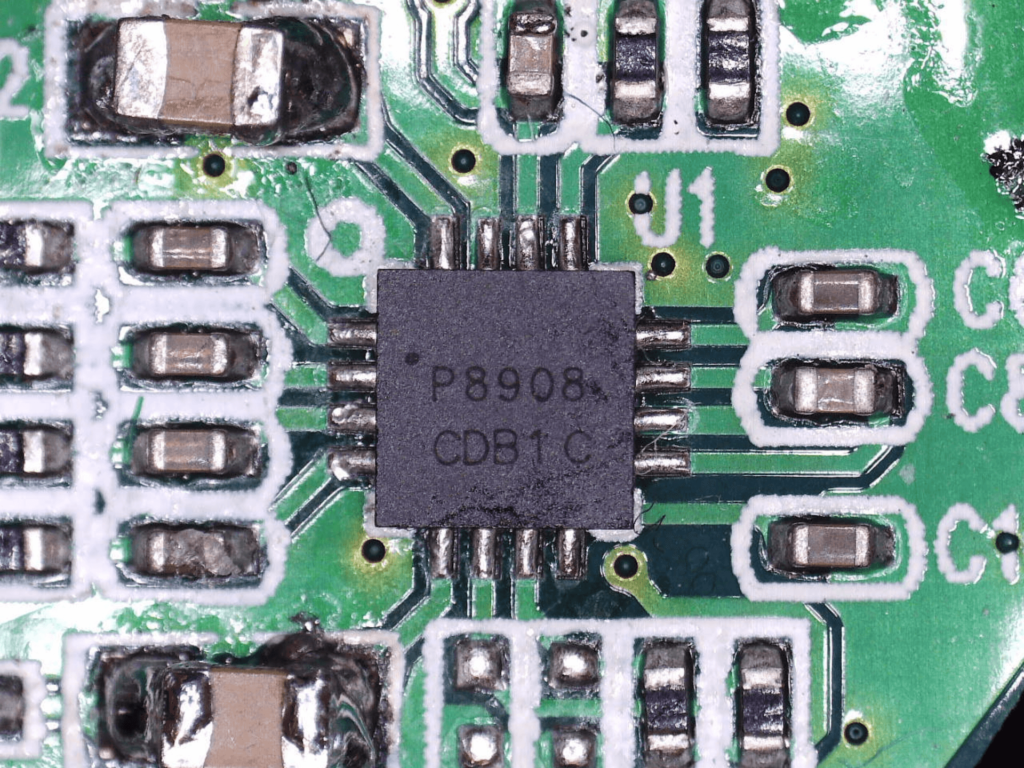 CPH7000BTメイン基板に実装されているステレオヘッドホンアンプIC「P8908」