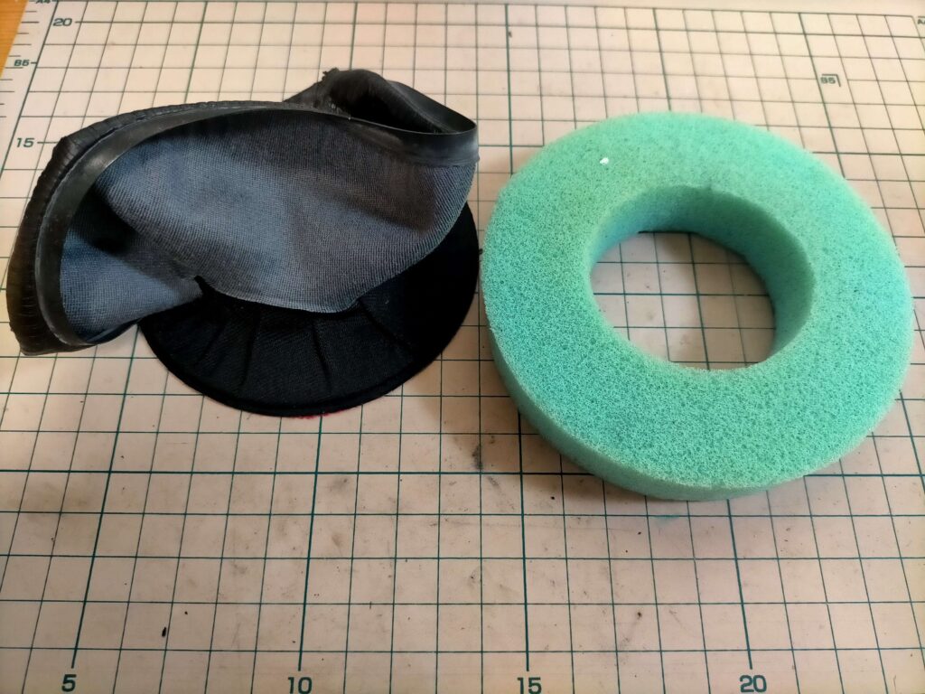 古いイヤーパッドを分解して内部構造を確認②