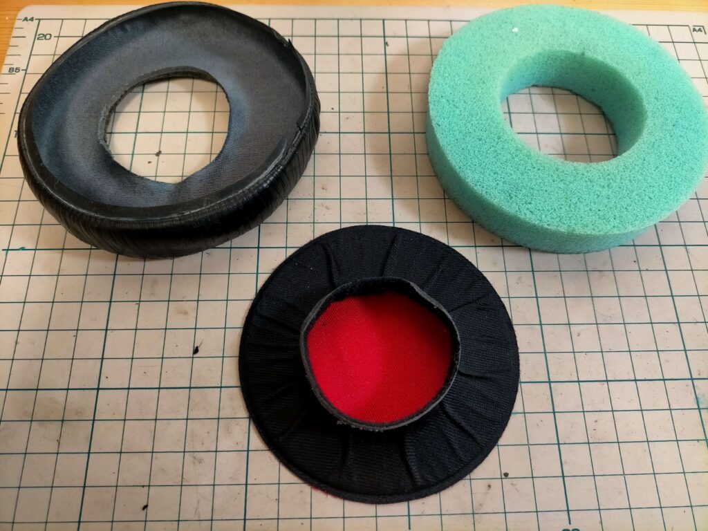 古いイヤーパッドを分解して内部構造を確認③
