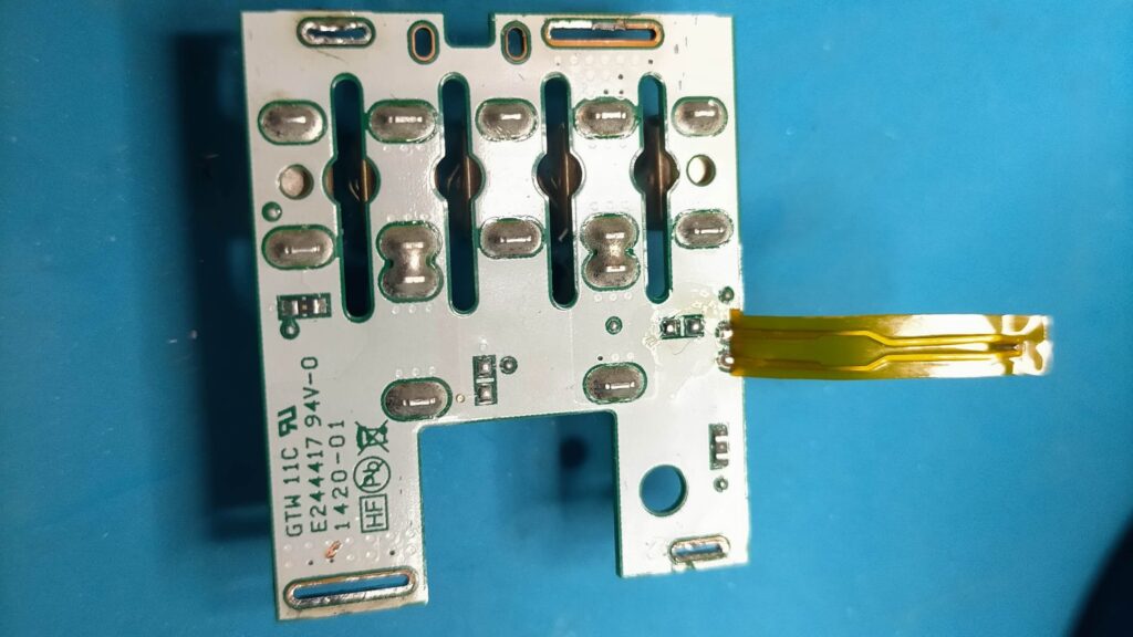 makitaBL1015バッテリー基板裏