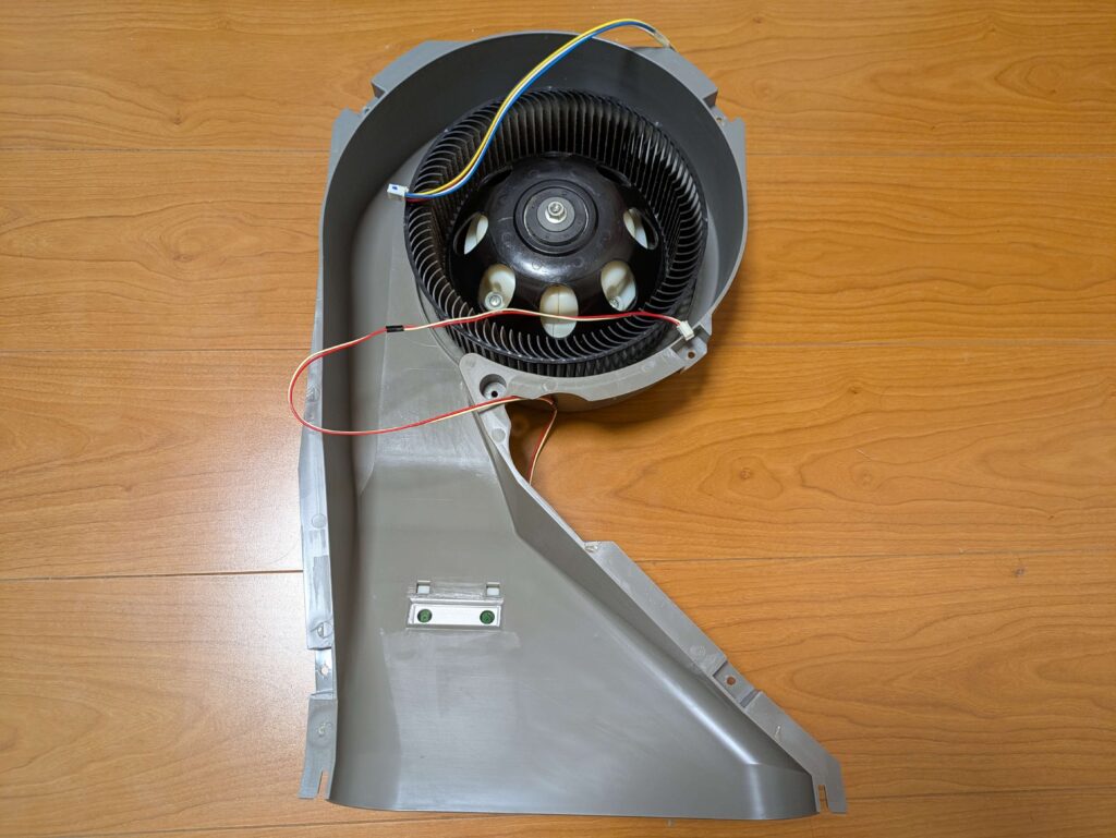 シロッコファンとケース（静音で強力な多翼送風機）