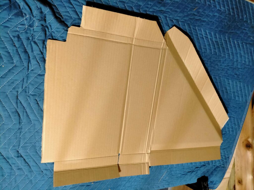 隅木と棟木接続部用の自作通気スペーサー