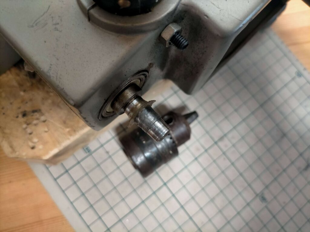 HDP-10Aのドリルチャックを外したジャコブステーパー主軸