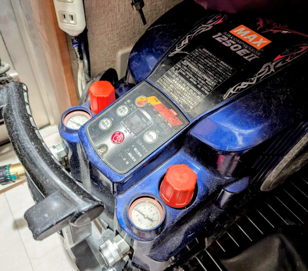 MAXエアコンプレッサーAK-HH1250E2