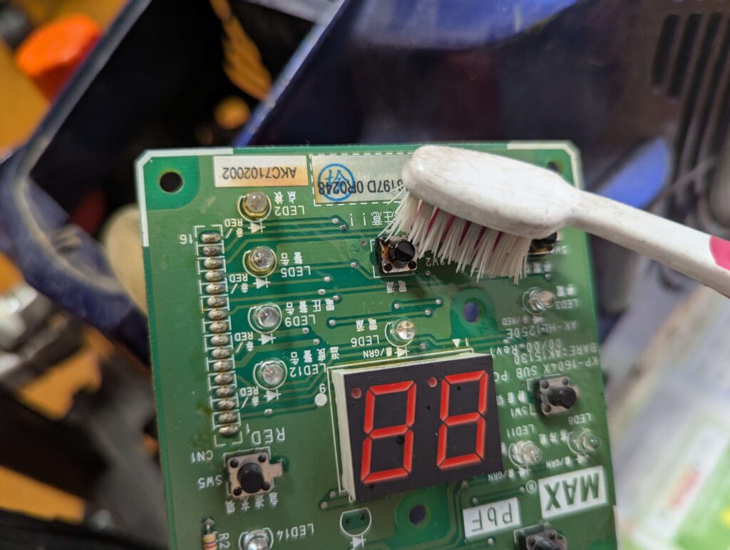 スイッチパネル基板腐食部IPA洗浄