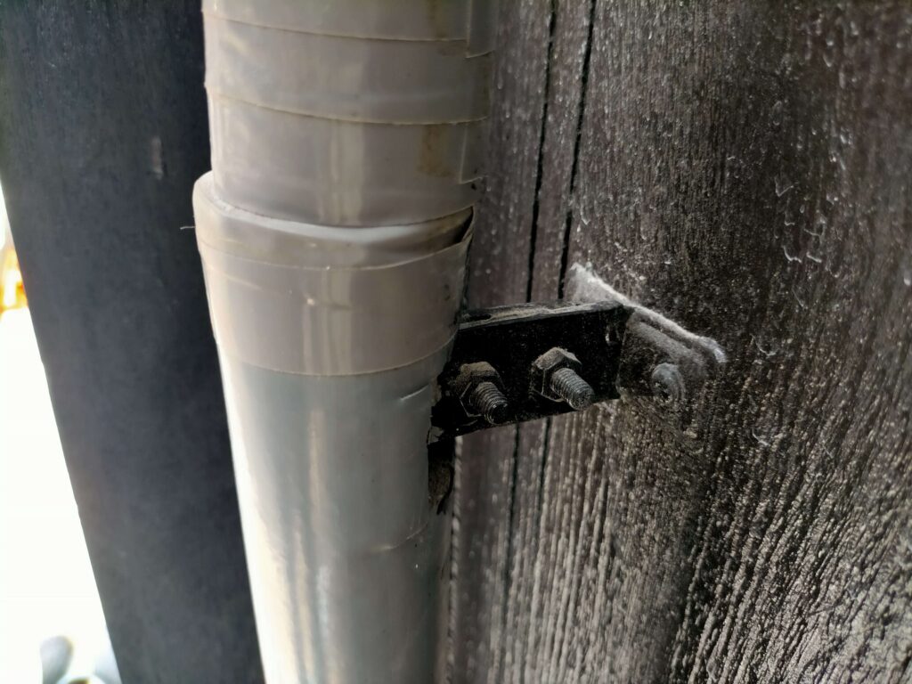 立水栓のステー部分