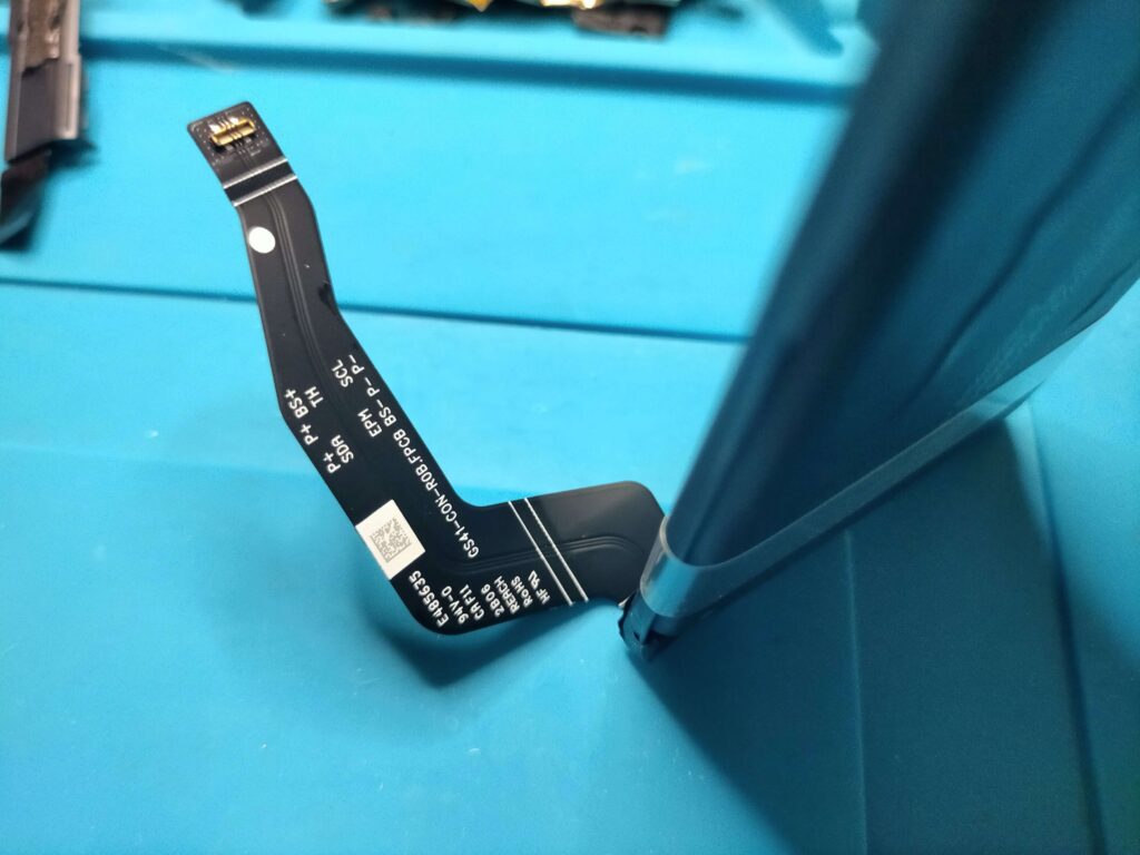 バッテリーのコネクタ