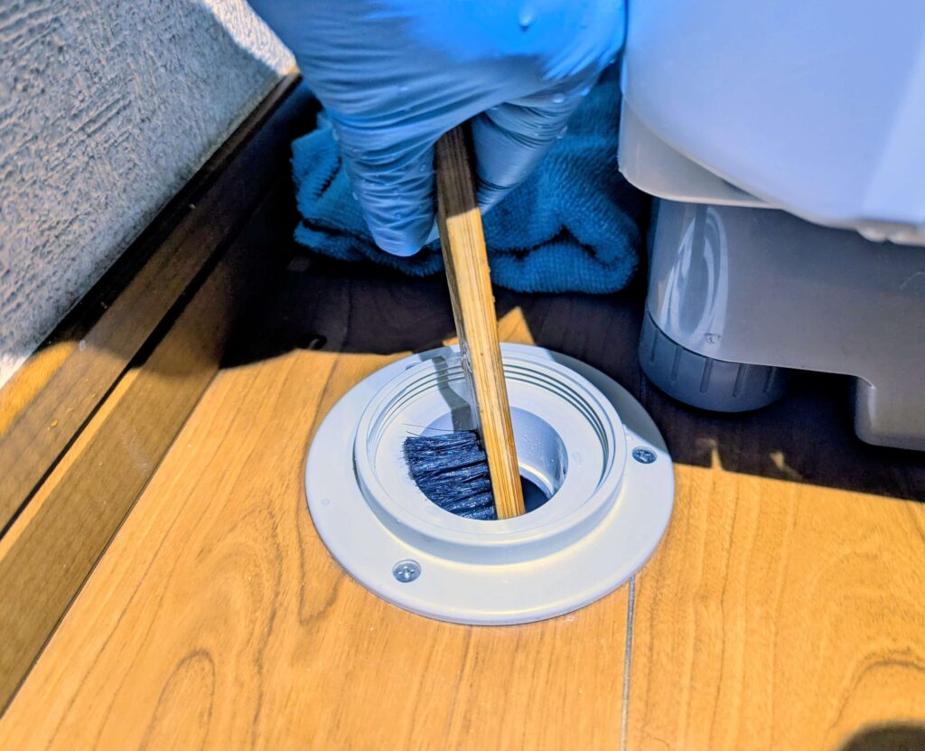 排水口ブラシ清掃