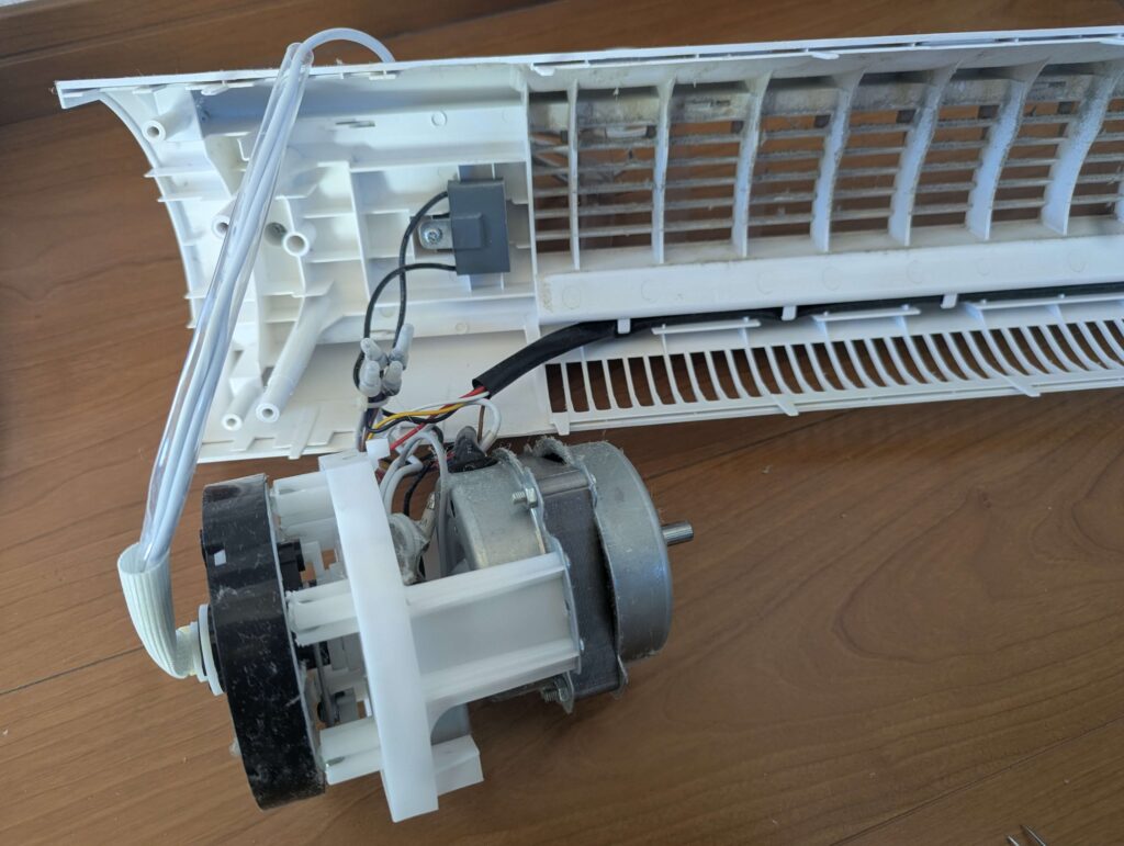 モーターを外した所