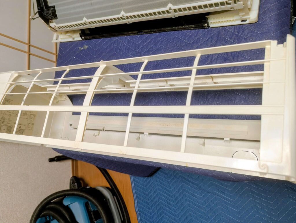 外したフロントカバー全体像